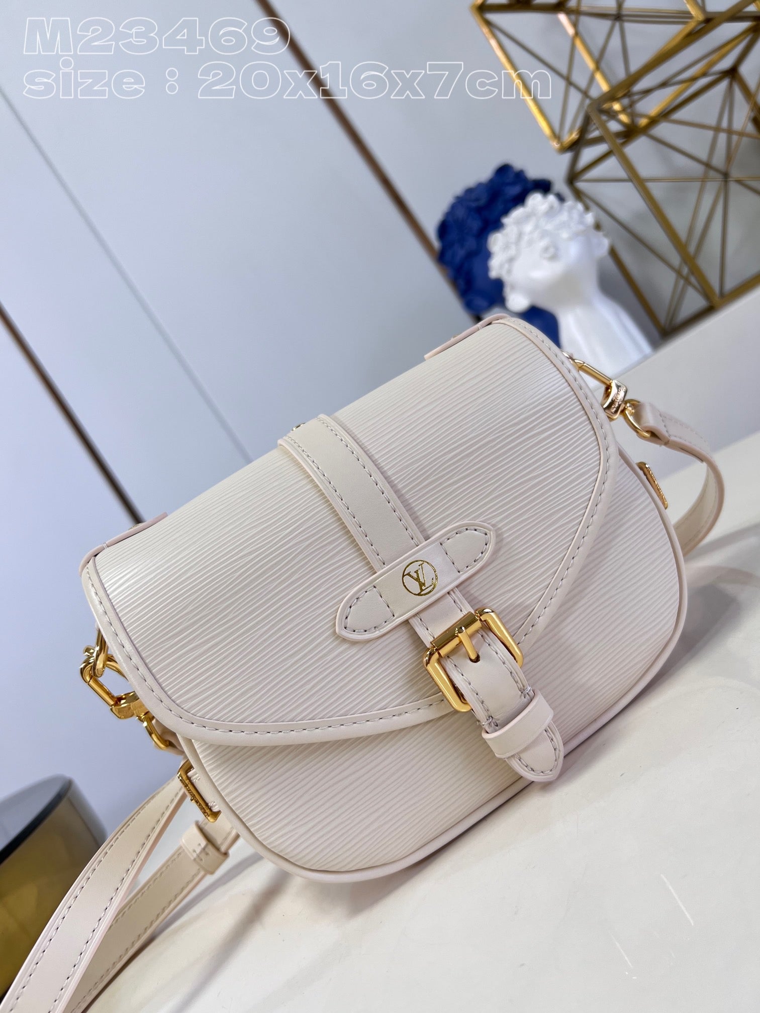 Bolsa Louis Vuitton Saumur BB