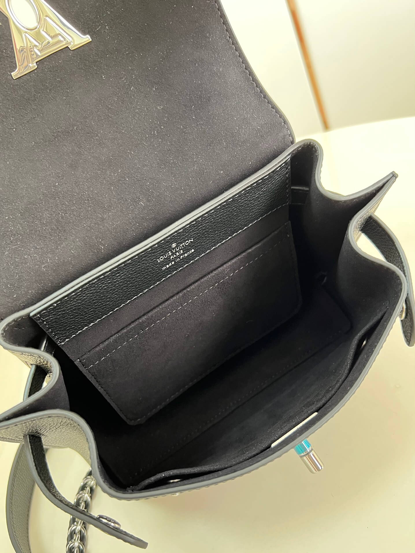 Bolsa Louis Vuitton LockMe Ever Mini