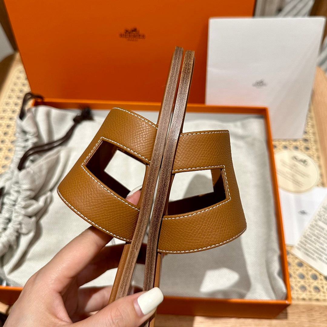 Sandália Hermès
