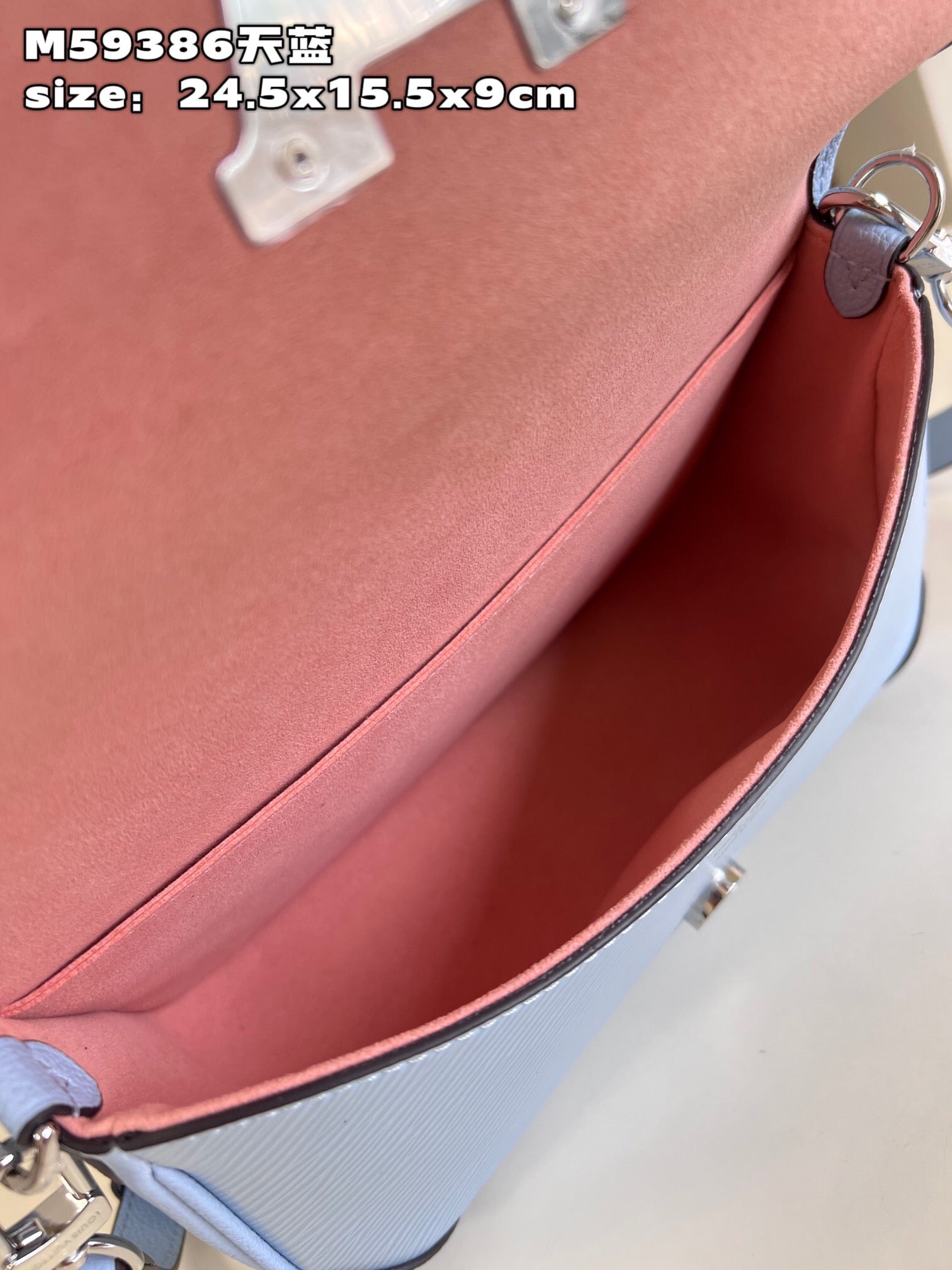 Bolsa Louis Vuitton Buci