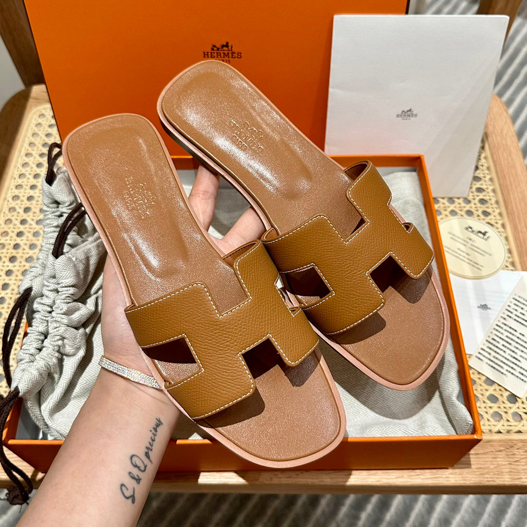 Sandália Hermès