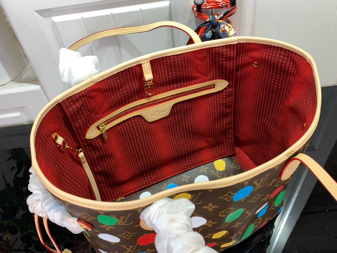 Bolsa Louis Vuitton x YK Neverfull MM