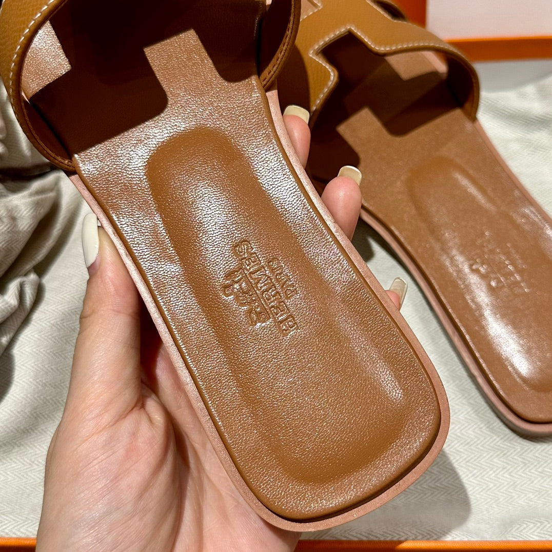 Sandália Hermès