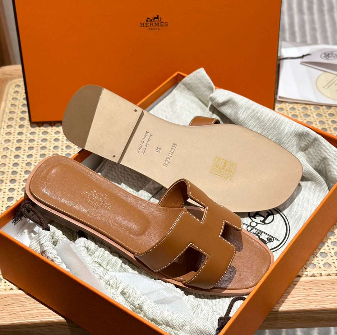 Sandália Hermès