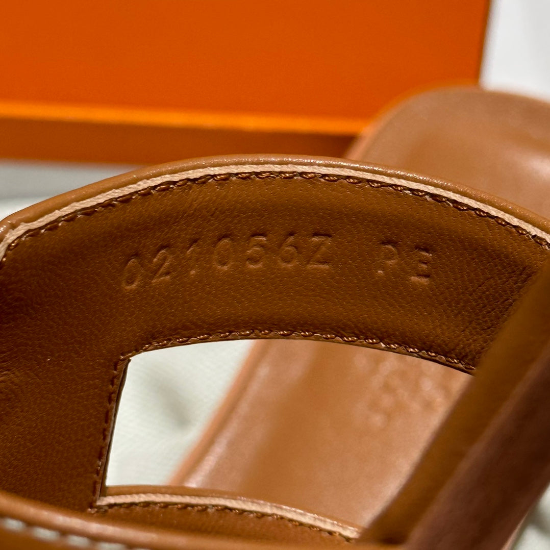 Sandália Hermès