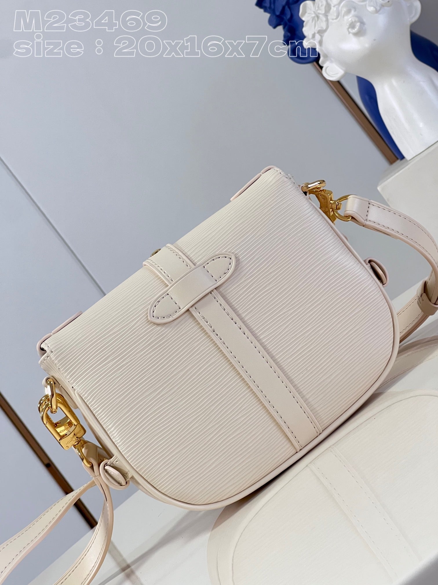 Bolsa Louis Vuitton Saumur BB