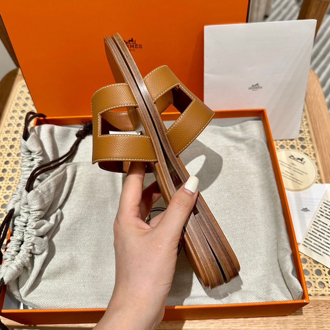 Sandália Hermès