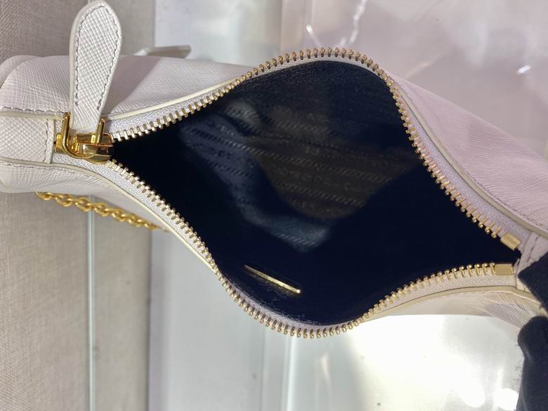 Bolsa Prada Re-Edition