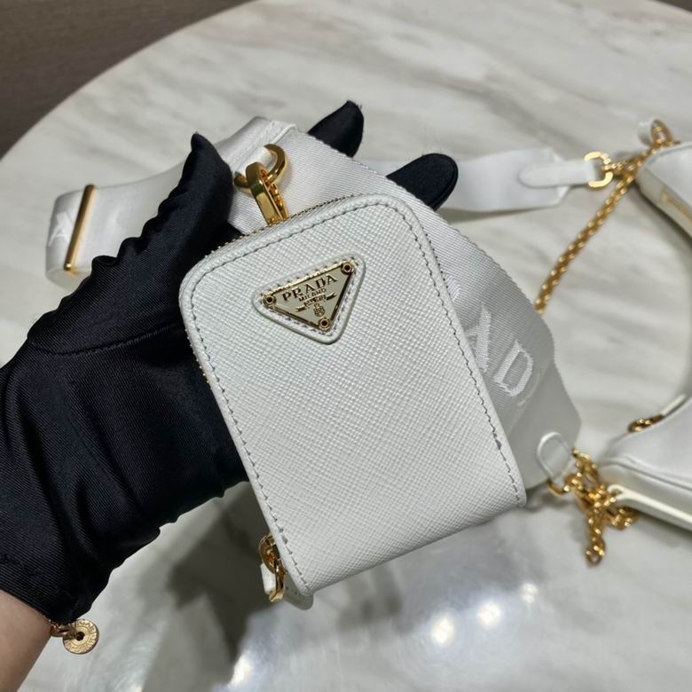 Bolsa Prada Re-Edition