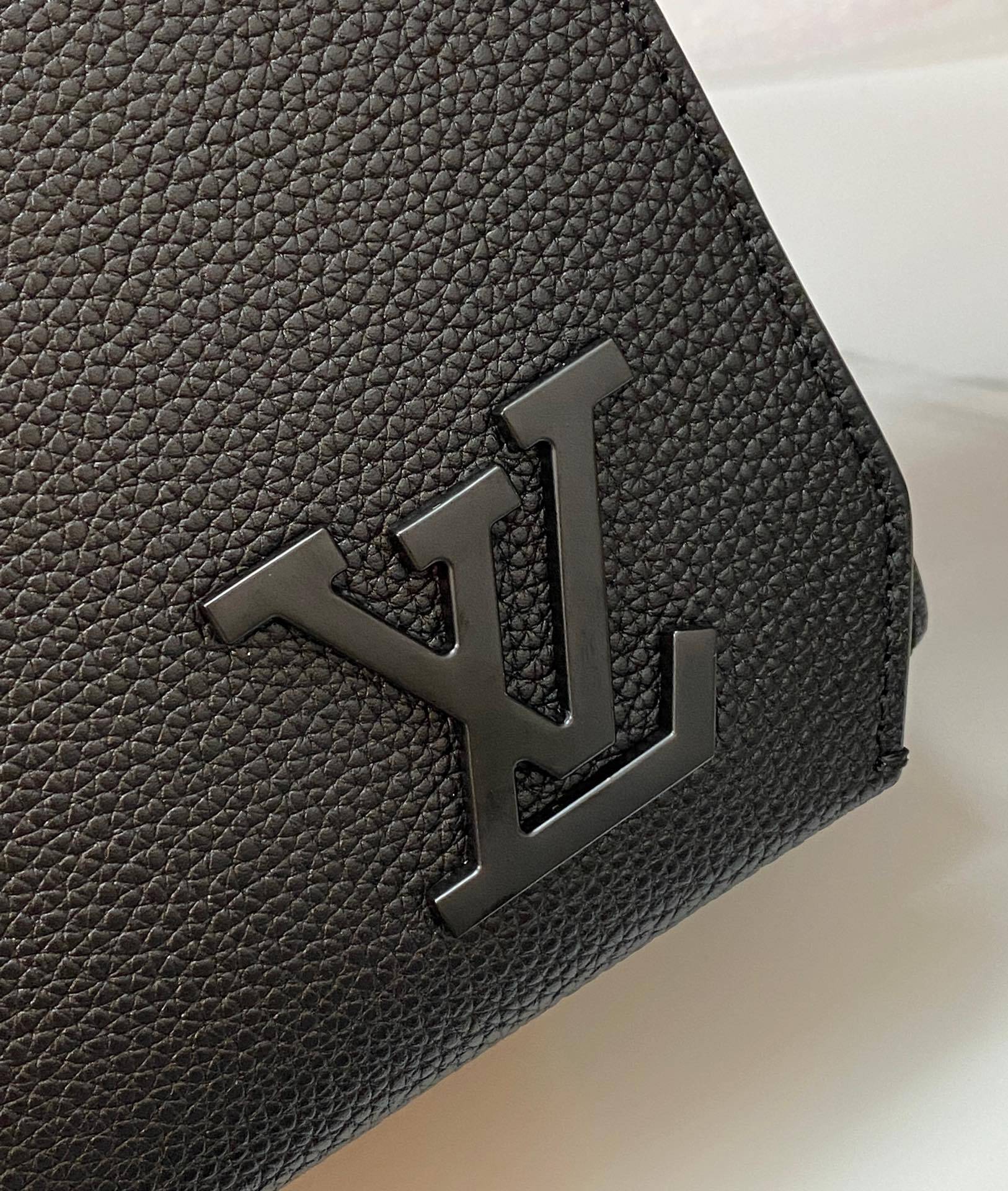 Bolsa Louis Vuitton Masculina