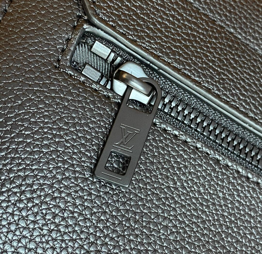 Bolsa Louis Vuitton Masculina