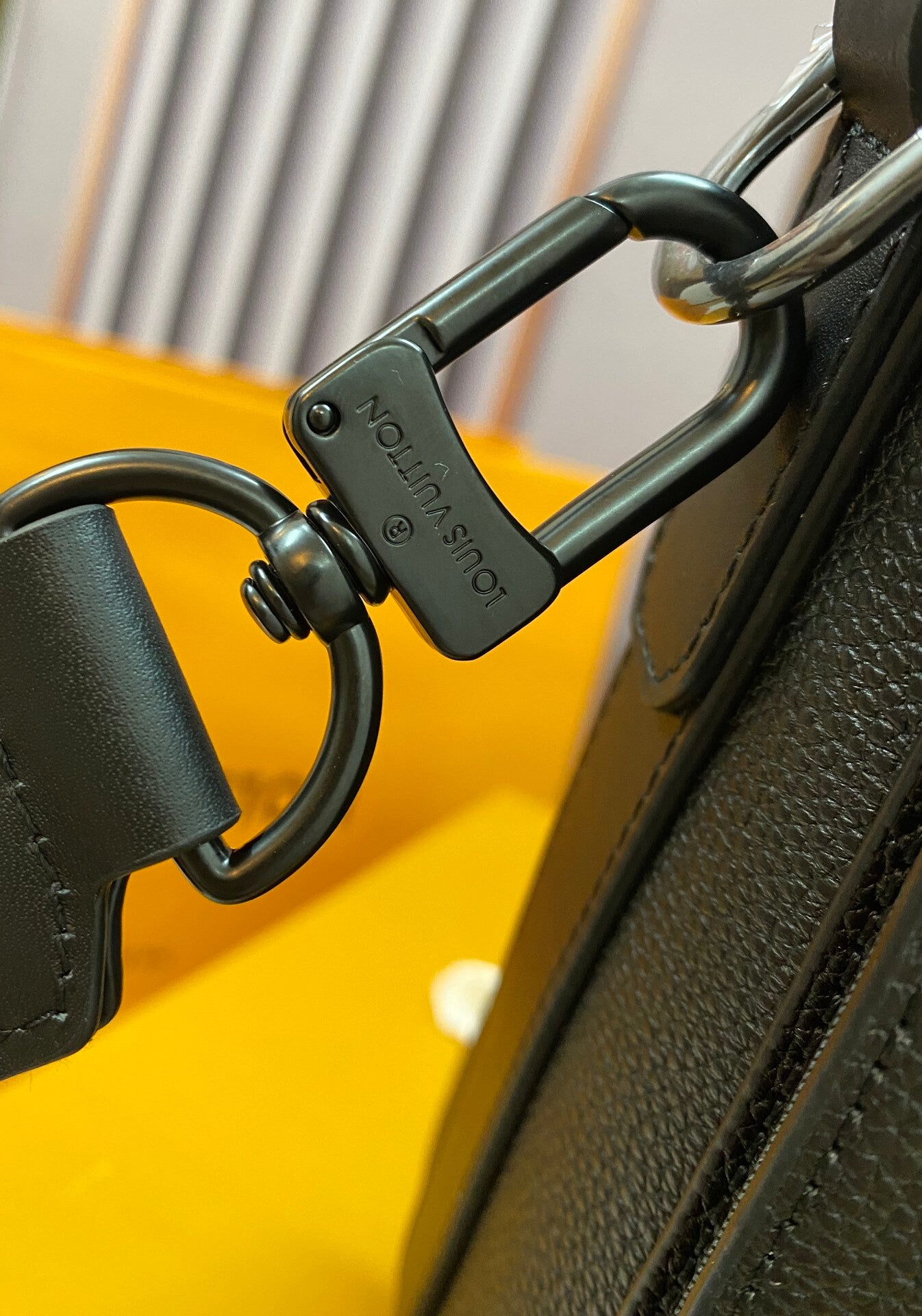 Bolsa Louis Vuitton Masculina