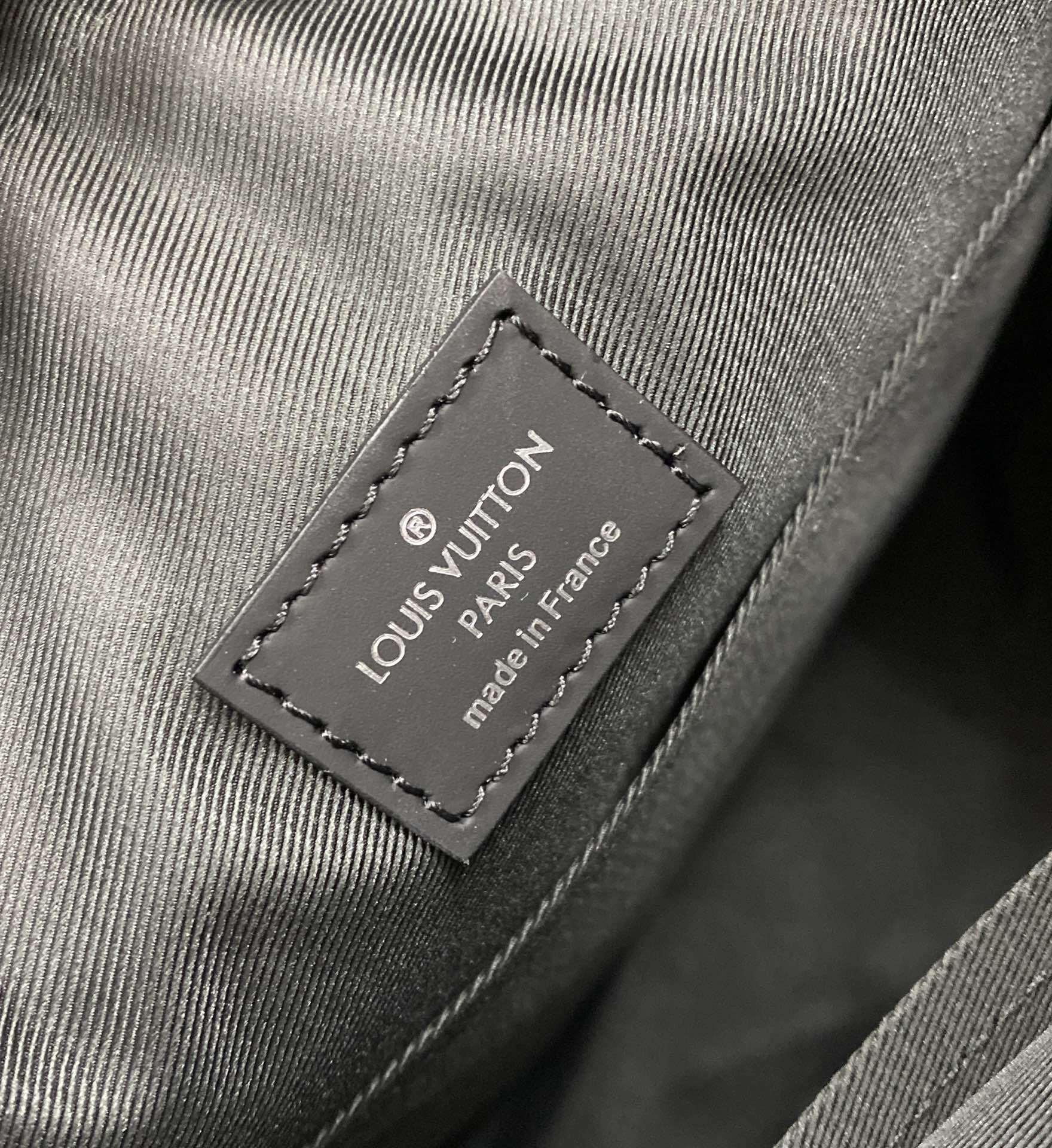 Bolsa Louis Vuitton Masculina