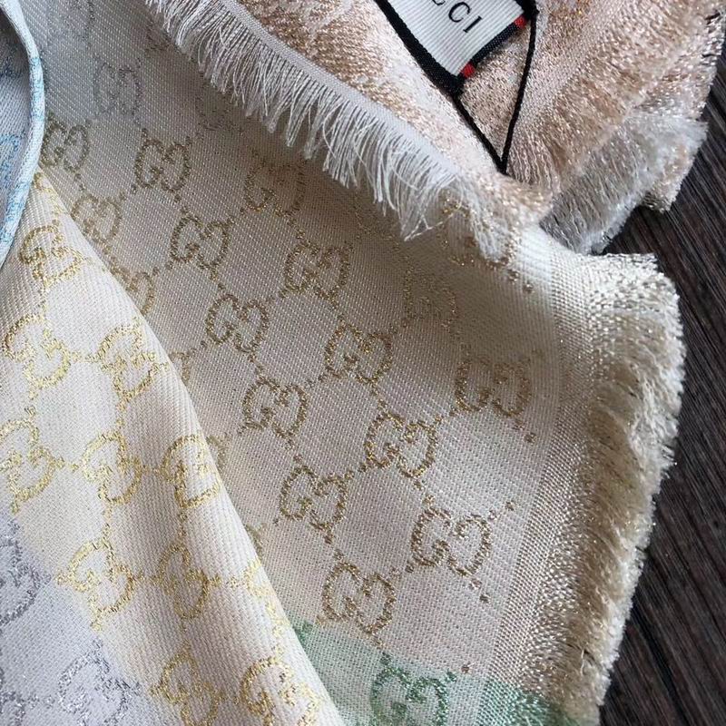 Lenço Gucci