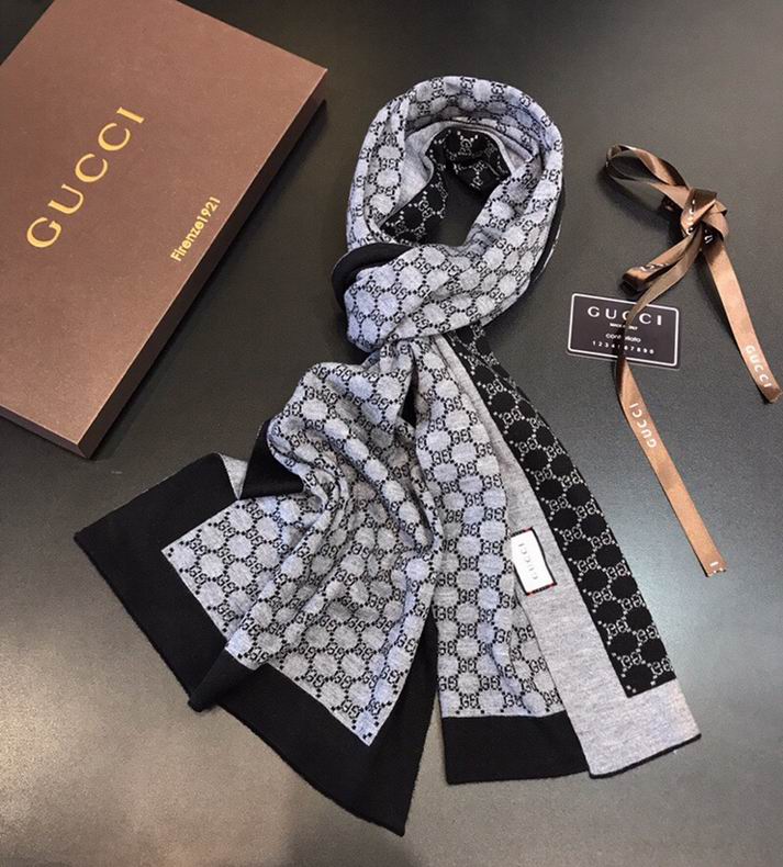 Lenço Gucci