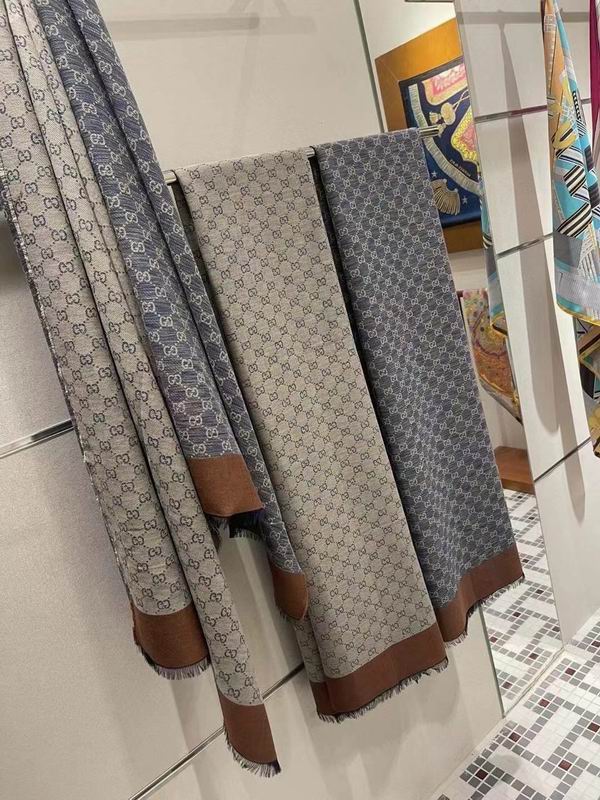 Lenço Gucci