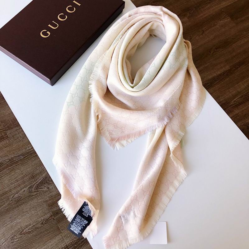 Lenço Gucci