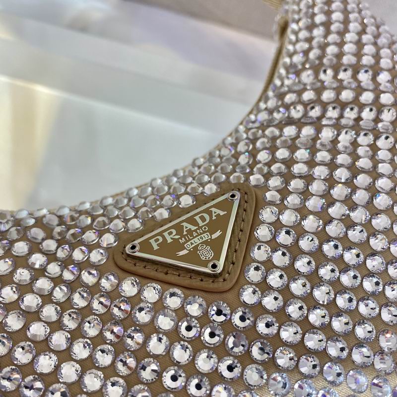 Bolsa Prada Re-Edition Duchesse