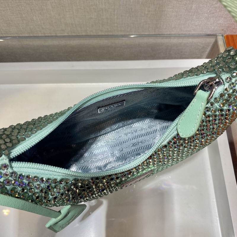 Bolsa Prada Re-Edition Duchesse