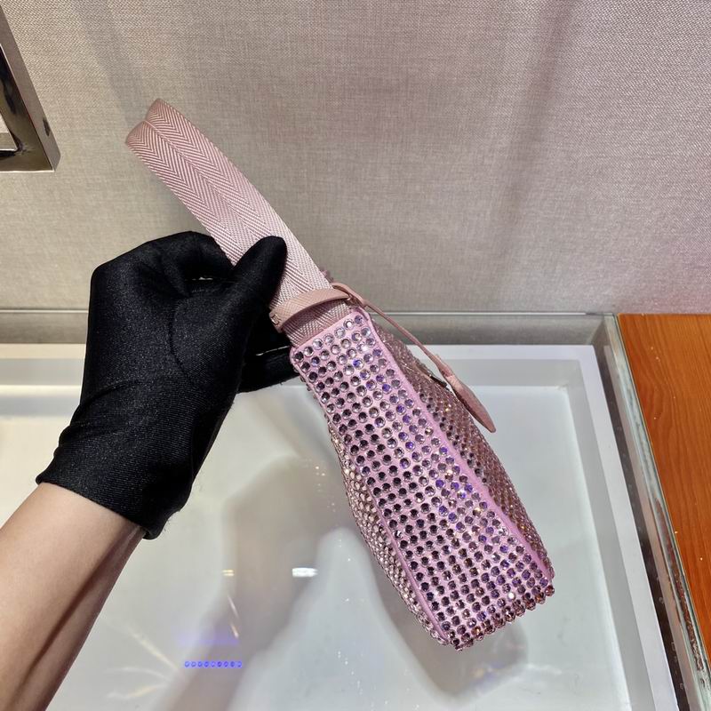 Bolsa Prada Re-Edition Duchesse