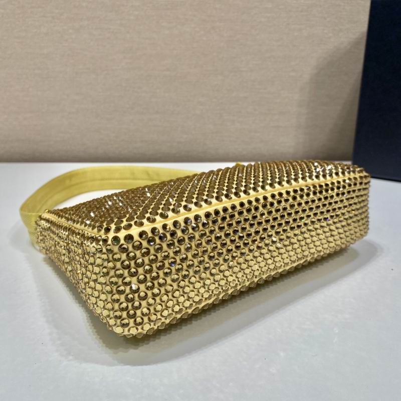 Bolsa Prada Re-Edition Duchesse