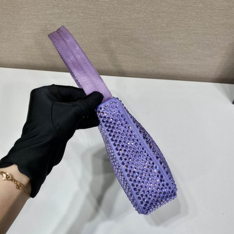 Bolsa Prada Re-Edition Duchesse