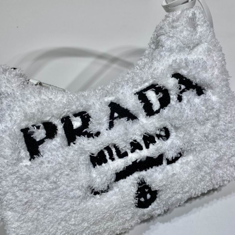 Bolsa Prada Re-Edition Hobo