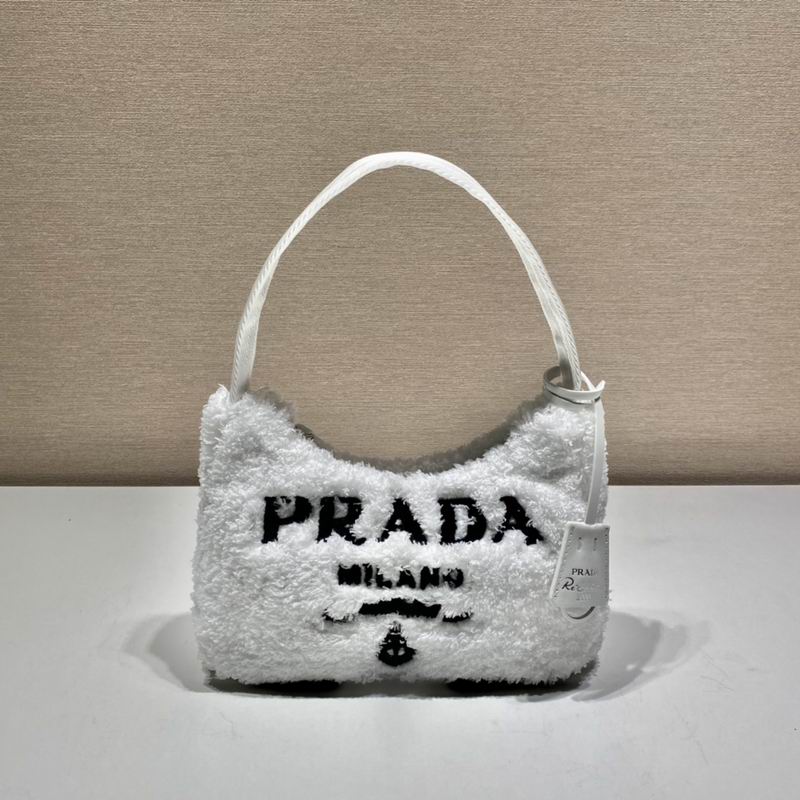 Bolsa Prada Re-Edition Hobo