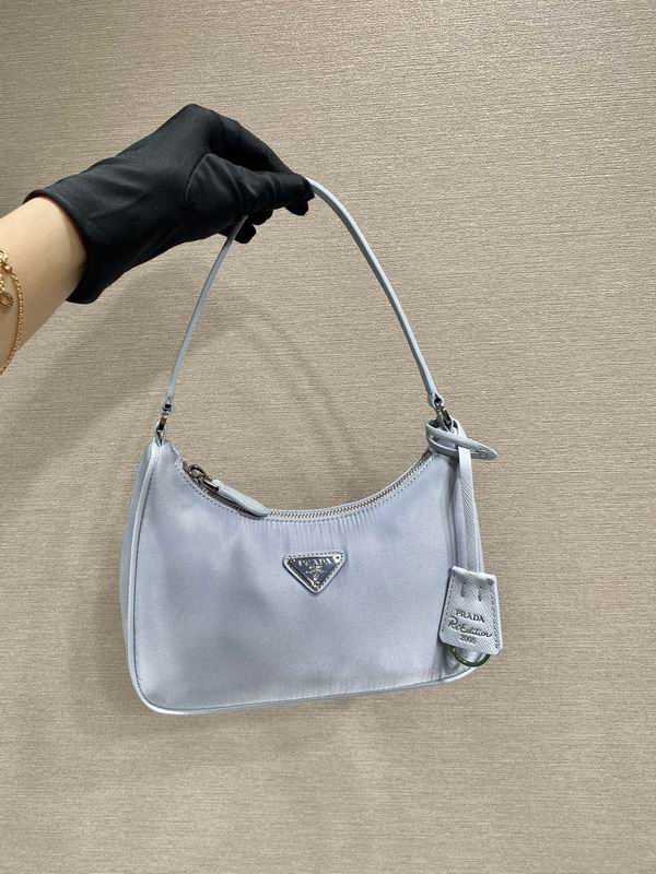 Bolsa Prada Hobo Re-Edition Re-Nylon