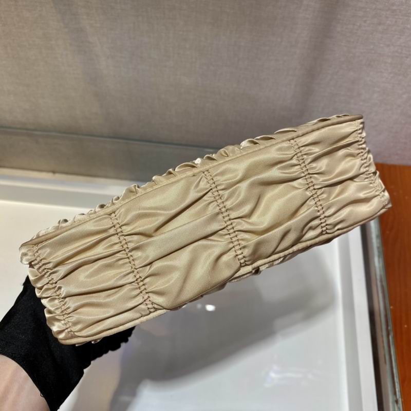 Bolsa Prada Hobo Re-Nylon