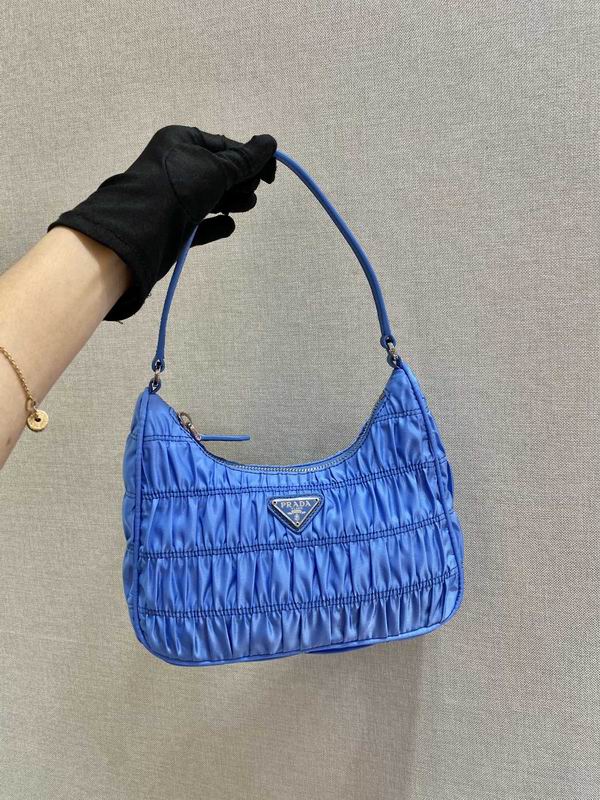 Bolsa Prada Hobo Re-Nylon