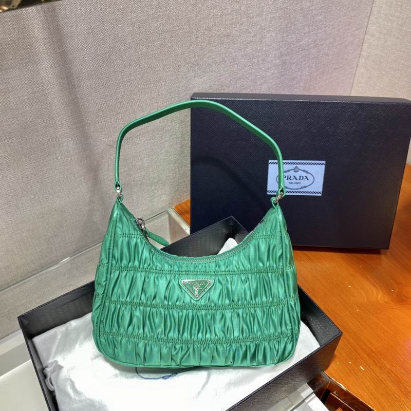 Bolsa Prada Hobo Re-Nylon