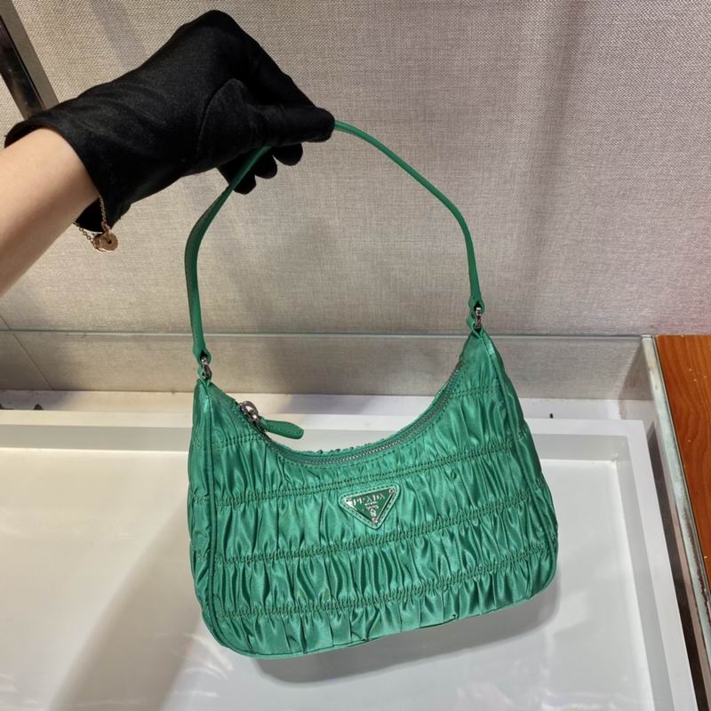 Bolsa Prada Hobo Re-Nylon