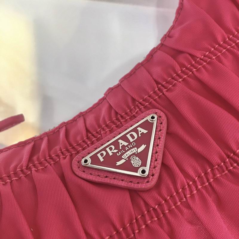 Bolsa Prada Hobo Re-Nylon