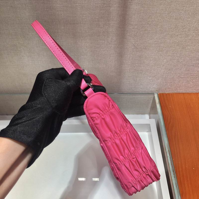 Bolsa Prada Hobo Re-Nylon