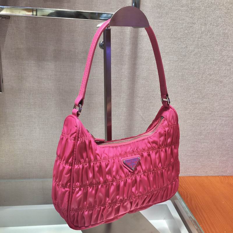Bolsa Prada Hobo Re-Nylon