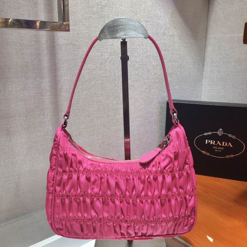 Bolsa Prada Hobo Re-Nylon