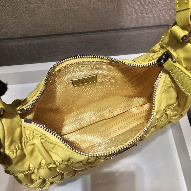 Bolsa Prada Hobo Re-Nylon