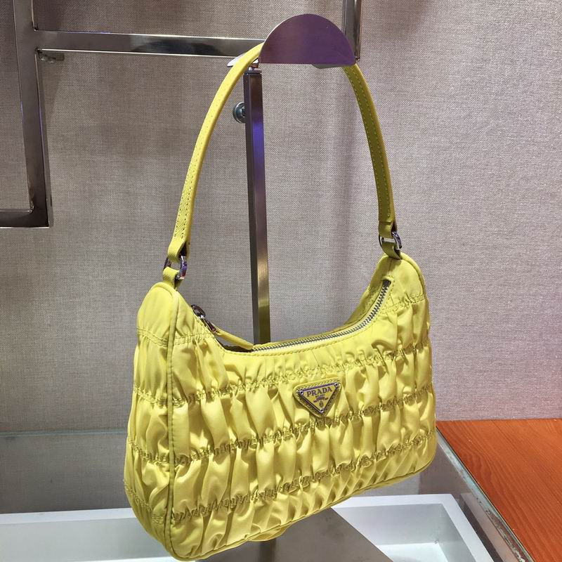 Bolsa Prada Hobo Re-Nylon