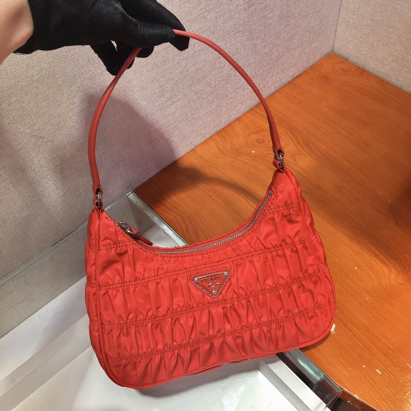 Bolsa Prada Hobo Re-Nylon