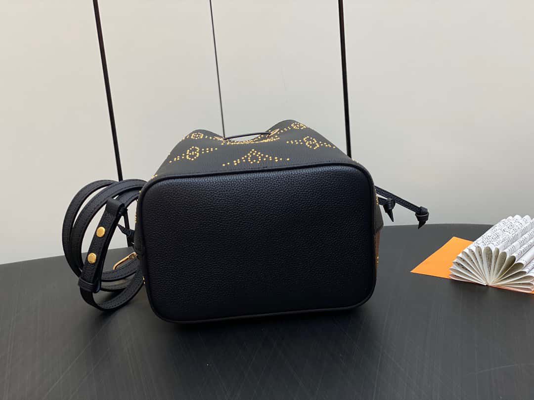 Bolsa Louis Vuitton NéoNoé BB