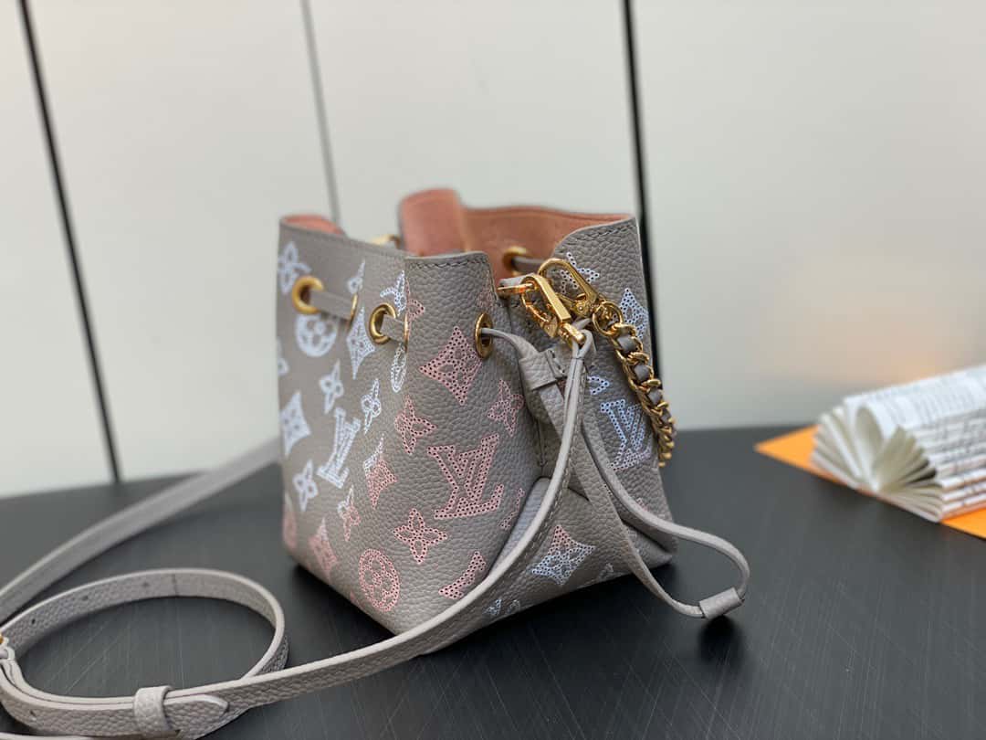 Bolsa Louis Vuitton  Pico Bella