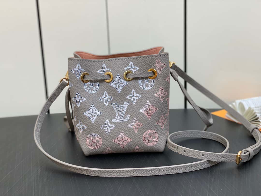 Bolsa Louis Vuitton  Pico Bella