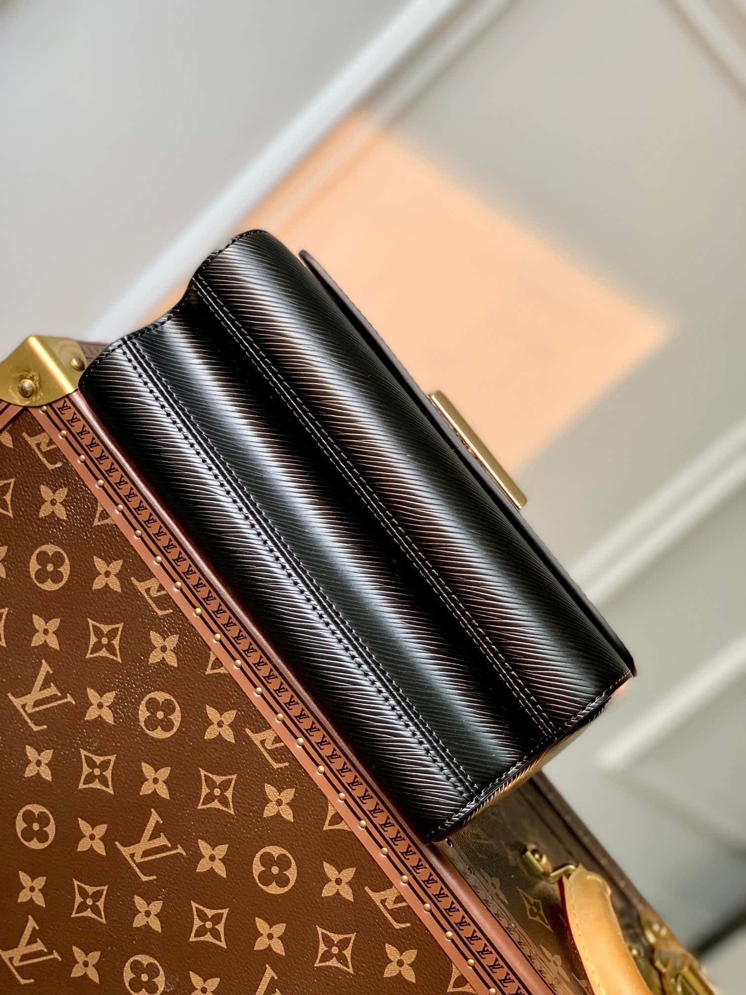 Bolsa Louis Vuitton Twist MM