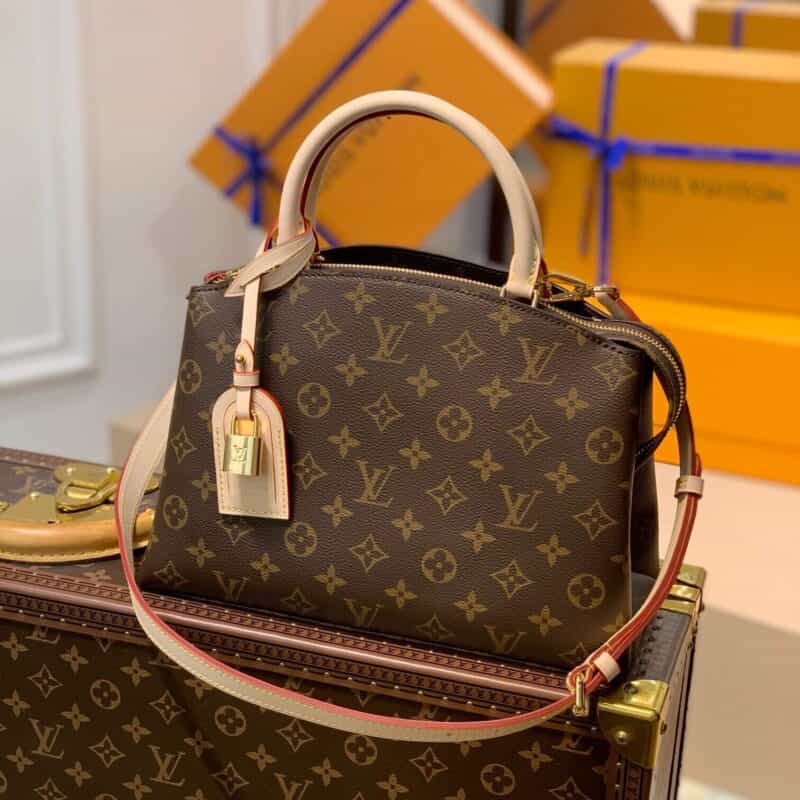 Bolsa Louis Vuitton Petit Palais