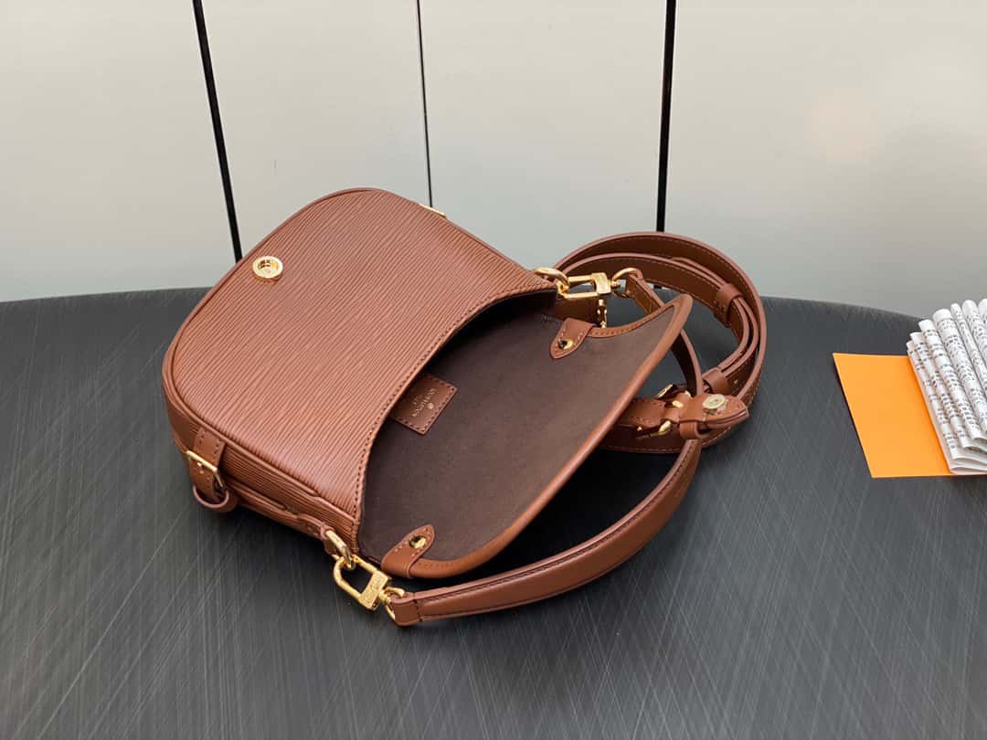 Bolsa Louis Vuitton Saumur BB