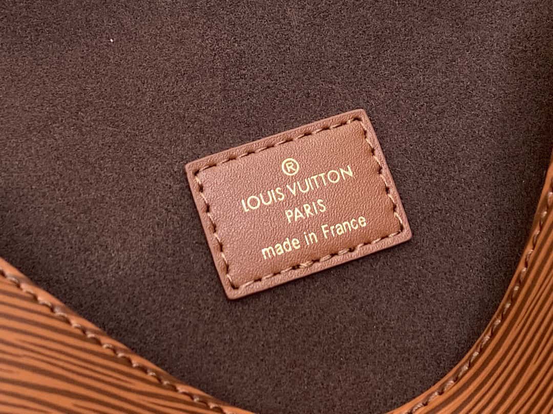 Bolsa Louis Vuitton Saumur BB