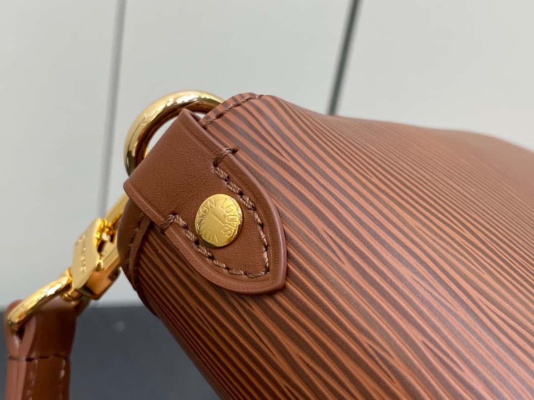 Bolsa Louis Vuitton Saumur BB