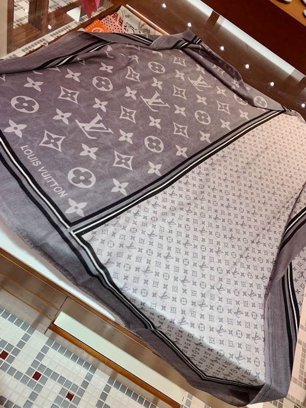 Lenço Louis Vuitton