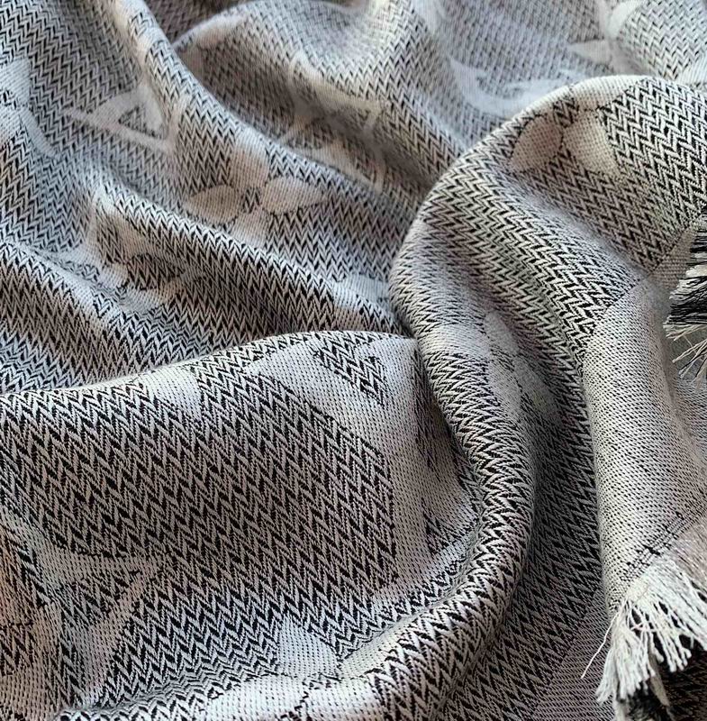 Lenço Louis Vuitton